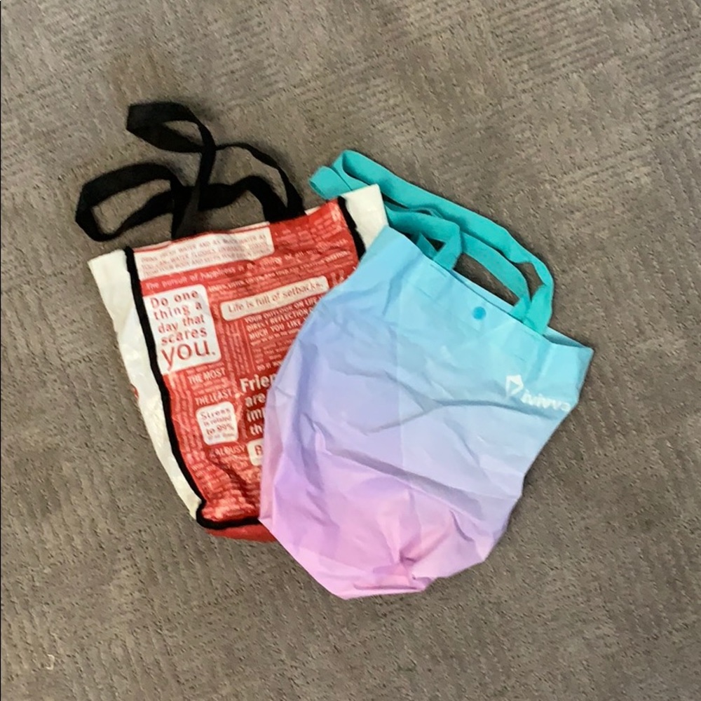 Lululemon and Iviva bag